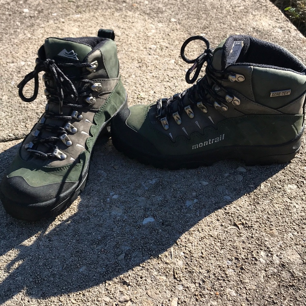 🥾Women’s Montrail hiking boots🥾